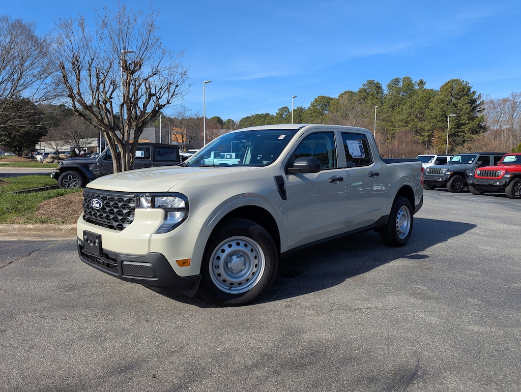 Used 2025 Ford Maverick XL XL FWD SuperCrew