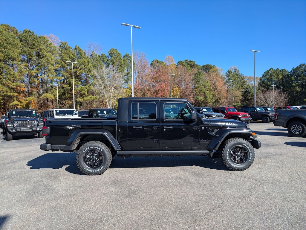 New 2026 Jeep Gladiator WILLYS 4X4 Pickup