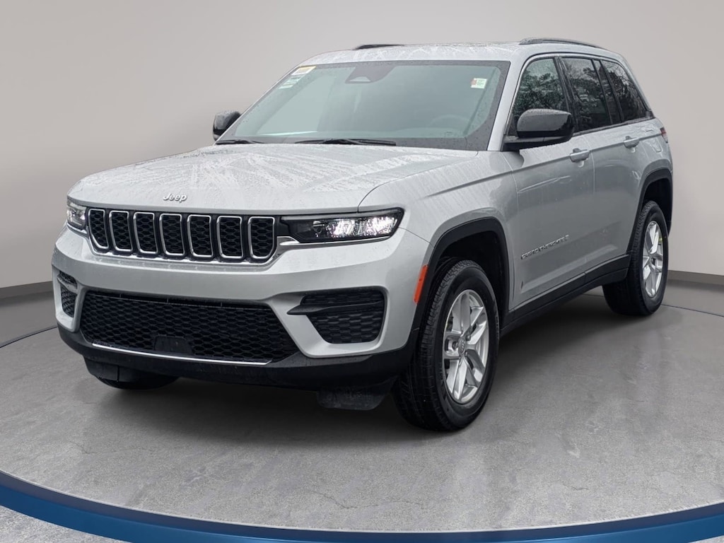 New 2026 Jeep Grand Cherokee LAREDO X 4X4 Sport Utility