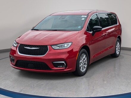 2026 Chrysler Pacifica SELECT Passenger Van