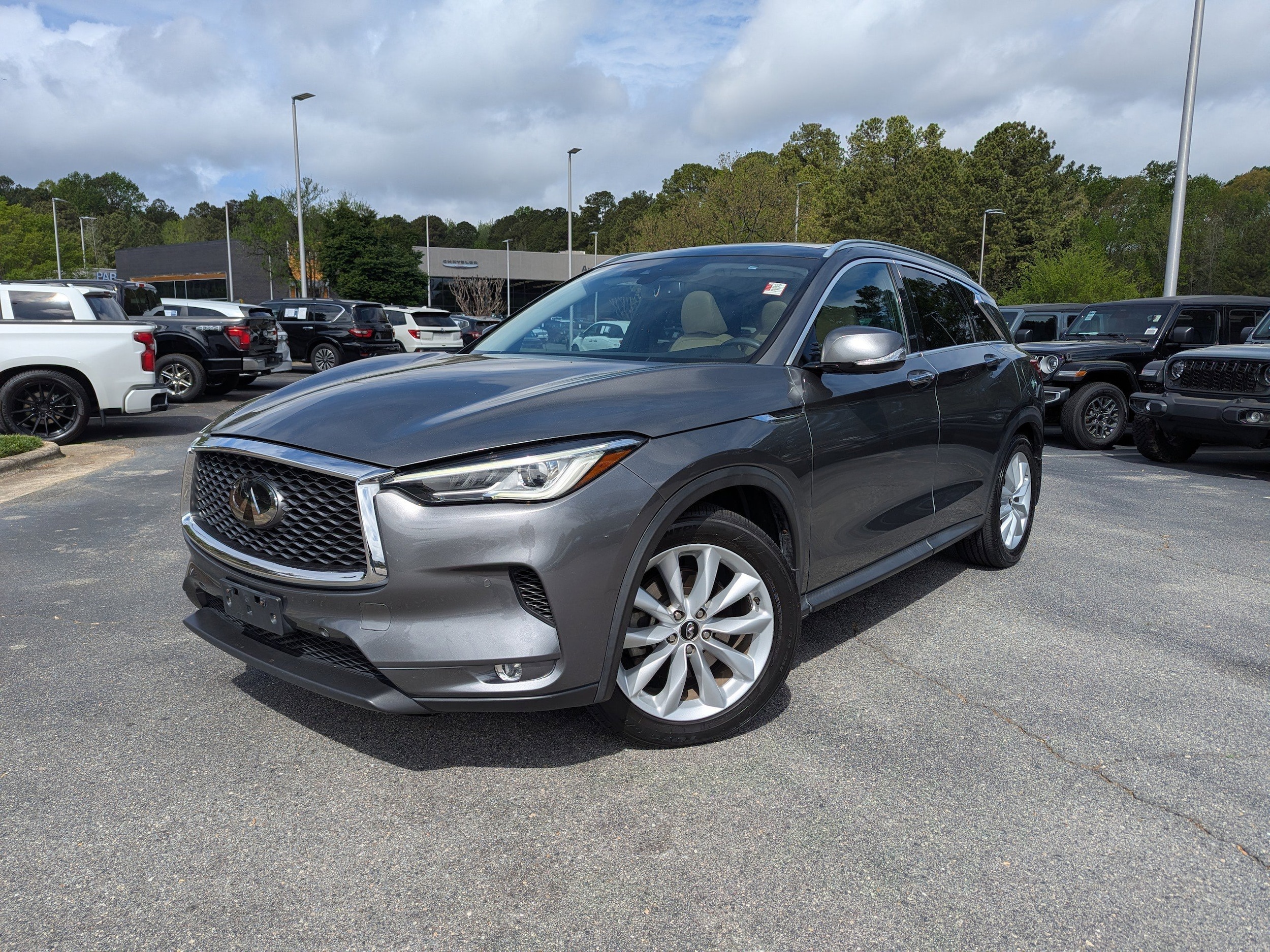 Gray (Graphite Shadow) 2019 INFINITI QX50 Essential AWD SUV / Crossover All-Wheel Drive Continuously Variable Transmission