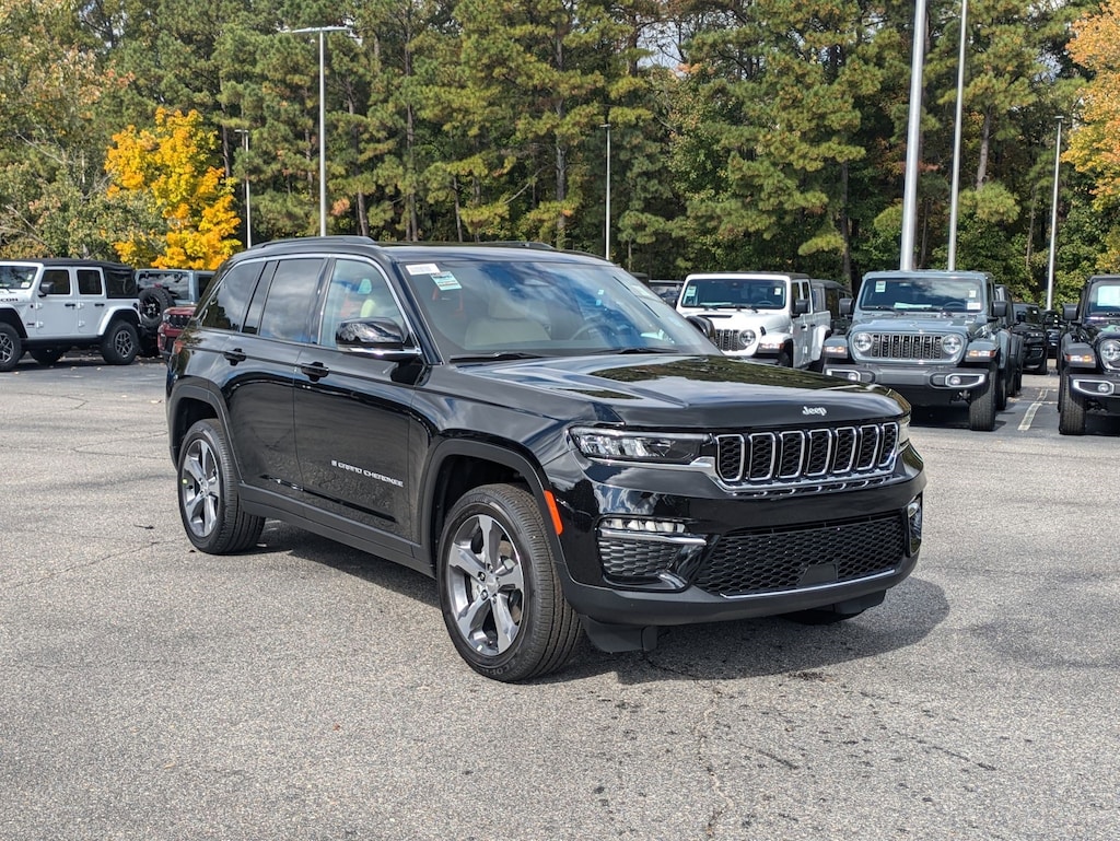 New 2025 Jeep Grand Cherokee LIMITED 4X4 Sport Utility