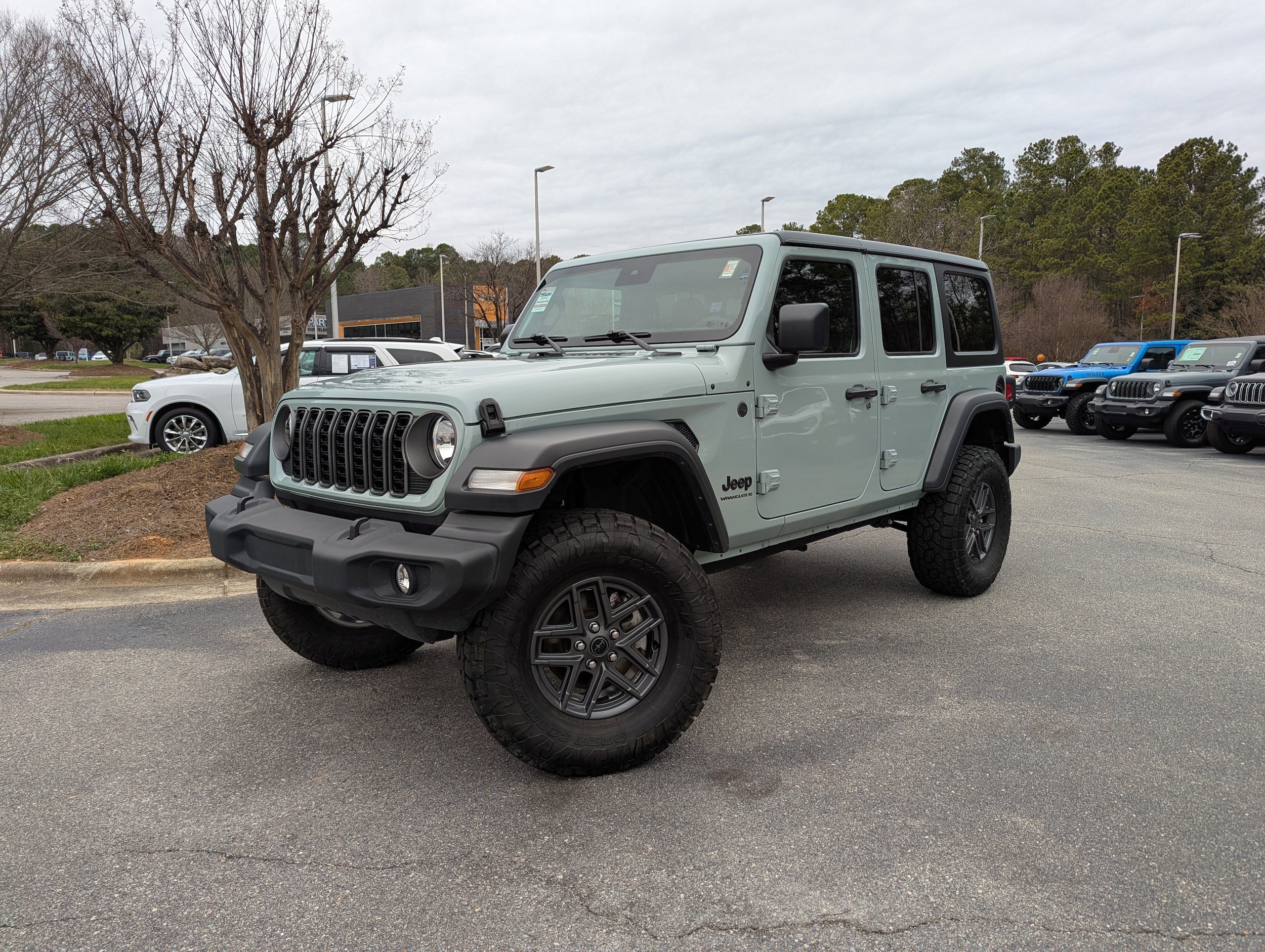 2024 Jeep Wrangler 4-Door Sport S's photo