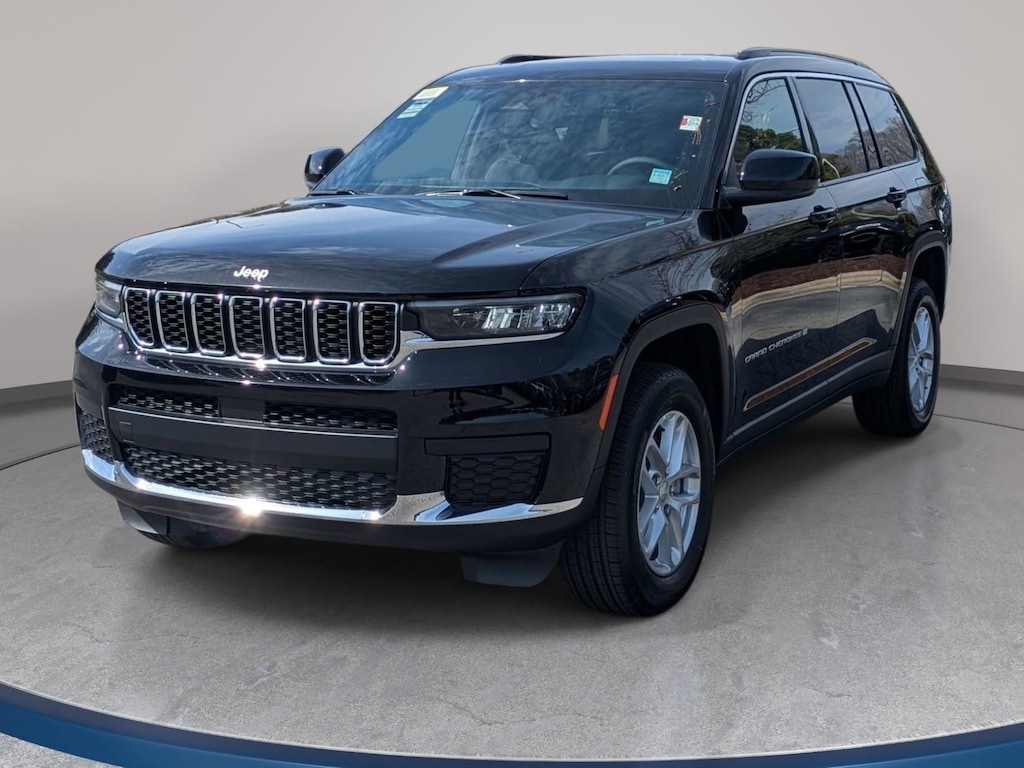 New 2026 Jeep Grand Cherokee L LAREDO X 4X4 Sport Utility