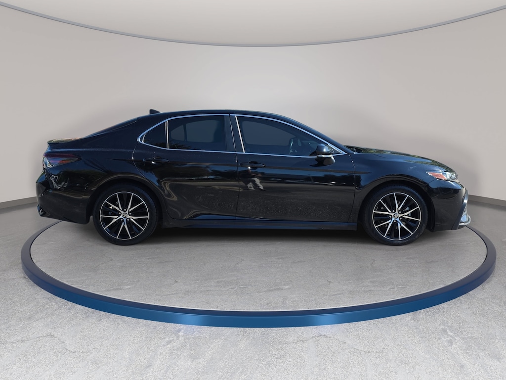 Used 2022 Toyota Camry Hybrid SE Hybrid SE CVT