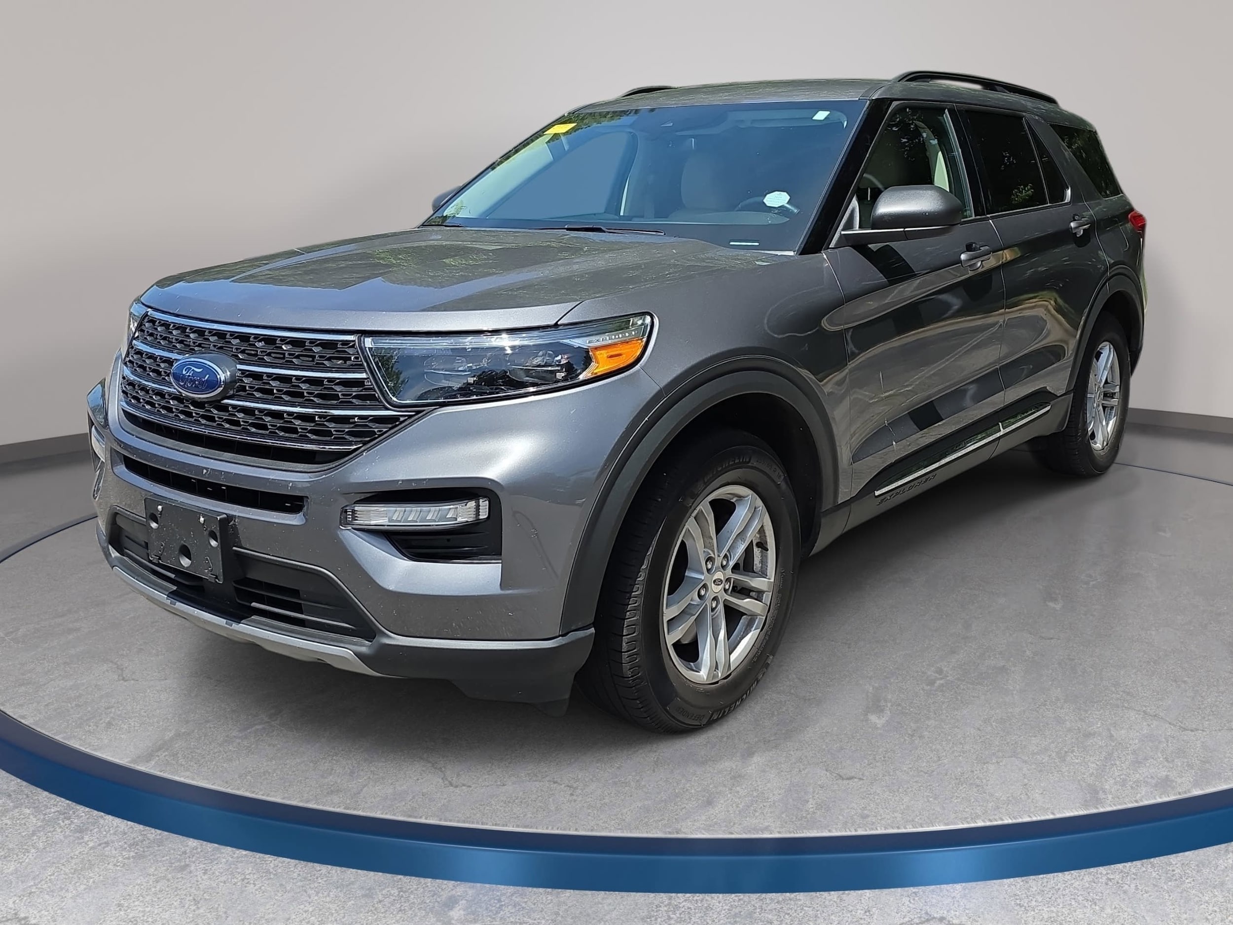 2022 Ford Explorer XLT RWD's photo