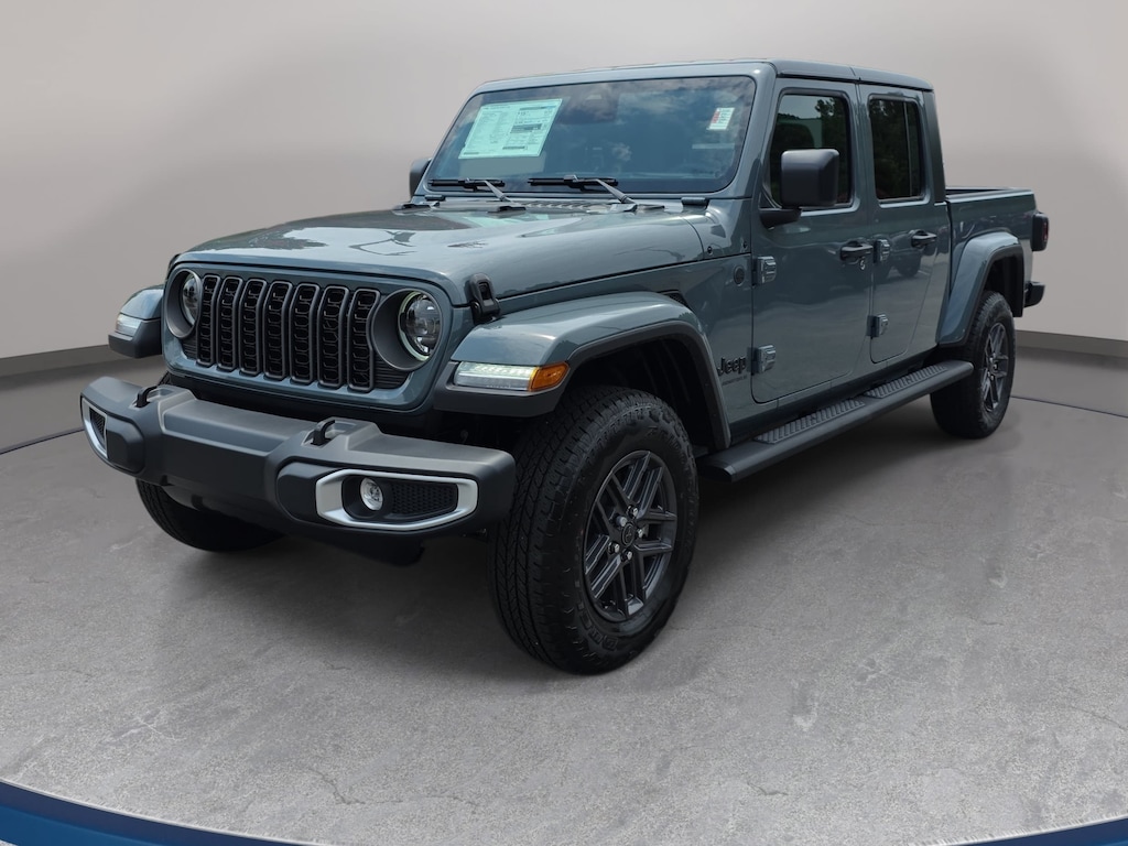 New 2026 Jeep Gladiator SPORT S 4X4 Pickup