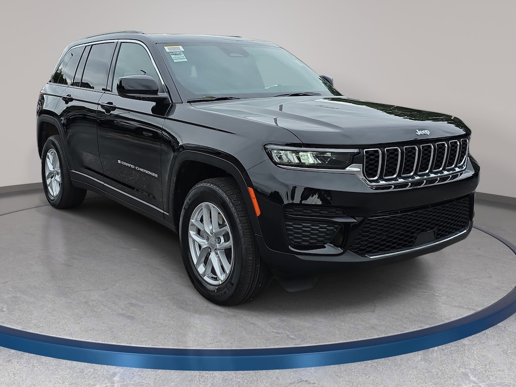 New 2026 Jeep Grand Cherokee LAREDO X 4X4 Sport Utility