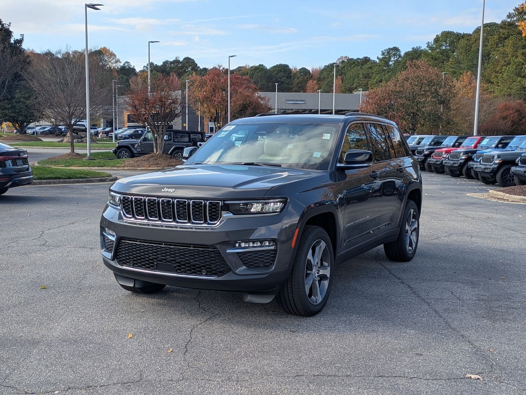 New 2025 Jeep Grand Cherokee LIMITED 4X4 Sport Utility
