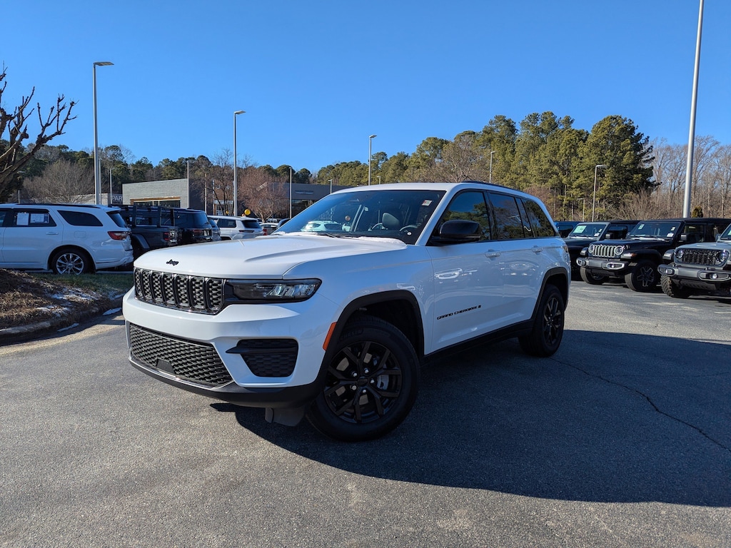 Used 2025 Jeep Grand Cherokee Altitude X Altitude X 4x4