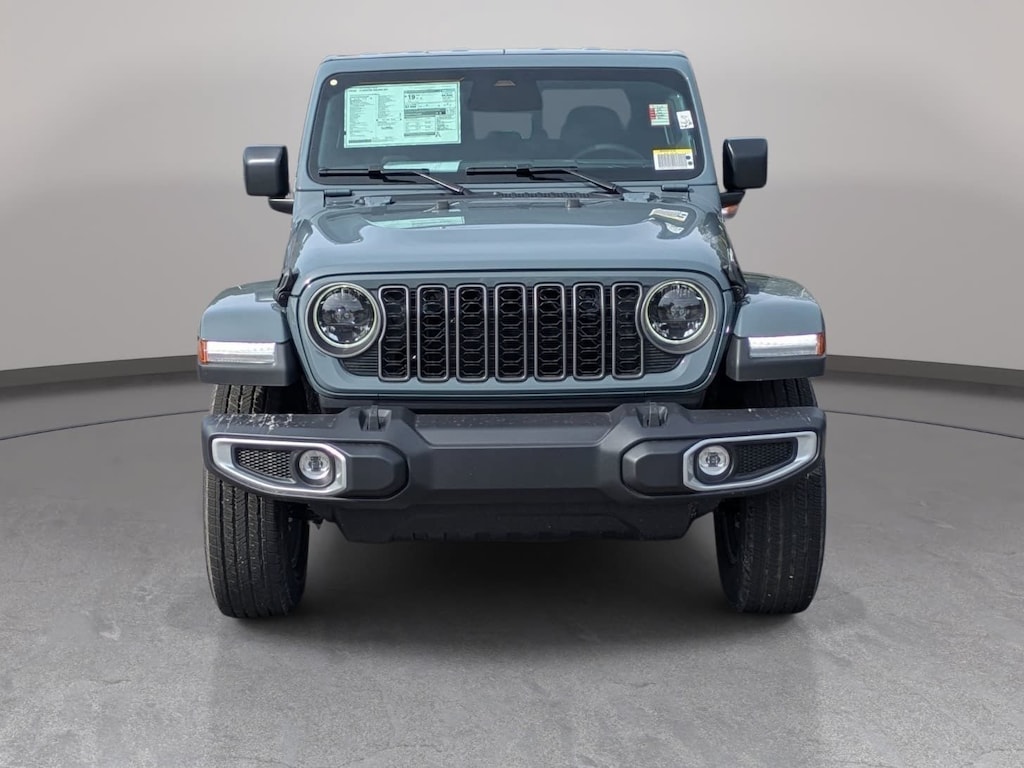 New 2026 Jeep Gladiator SAHARA 4X4 Pickup