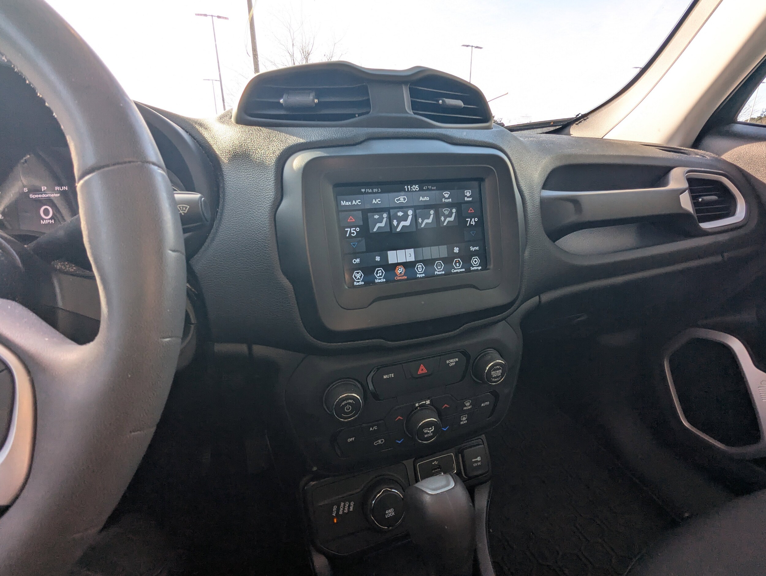 2020 Jeep Renegade Latitude photo 2