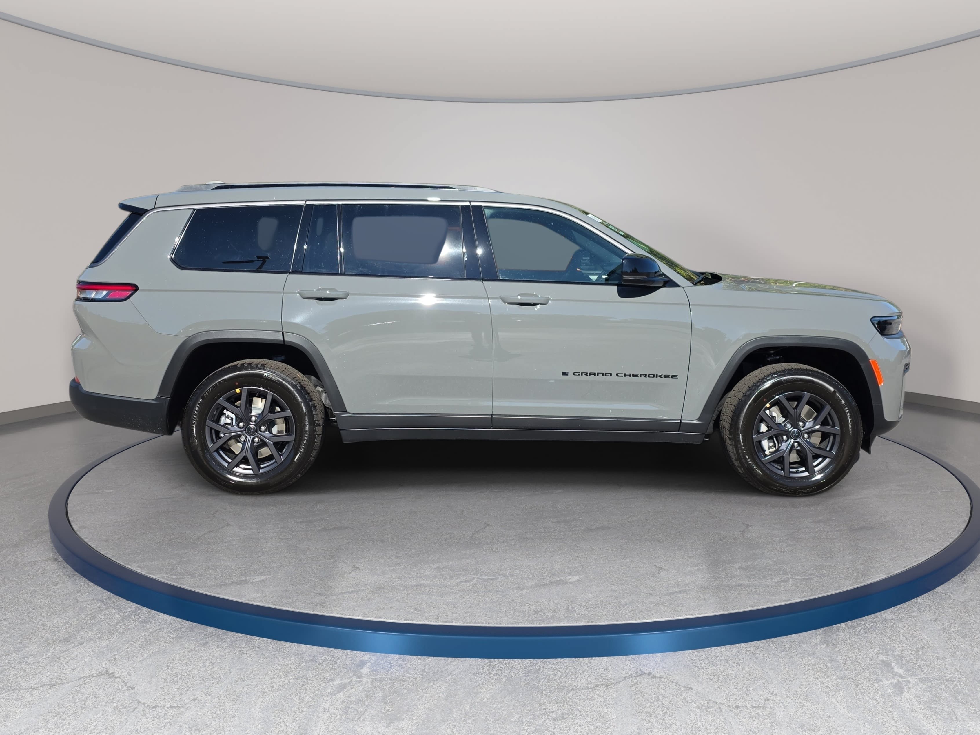 New 2027 Jeep Grand Cherokee L 3 Row LAREDO 4X4 Sport Utility