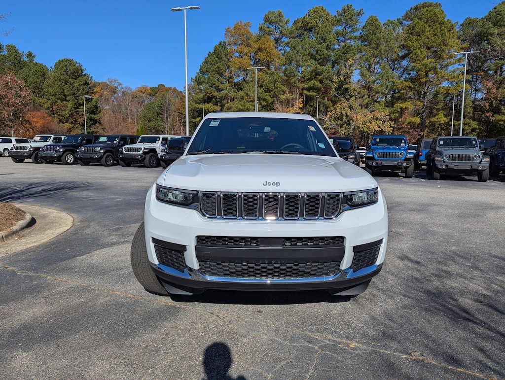 Used 2024 Jeep Grand Cherokee L Laredo Laredo 4x4