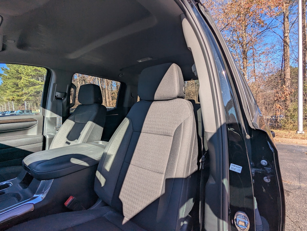 Used 2024 Chevrolet Silverado 1500 LT 4WD Crew Cab 147 LT w/1LT