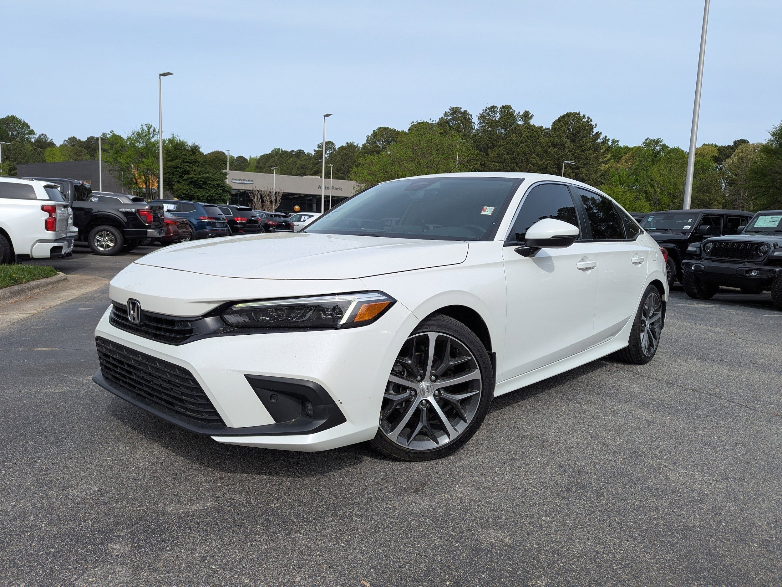 Platinum White Pearl 2023 Honda Civic Touring FWD Sedan Front-Wheel Drive Continuously Variable Transmission