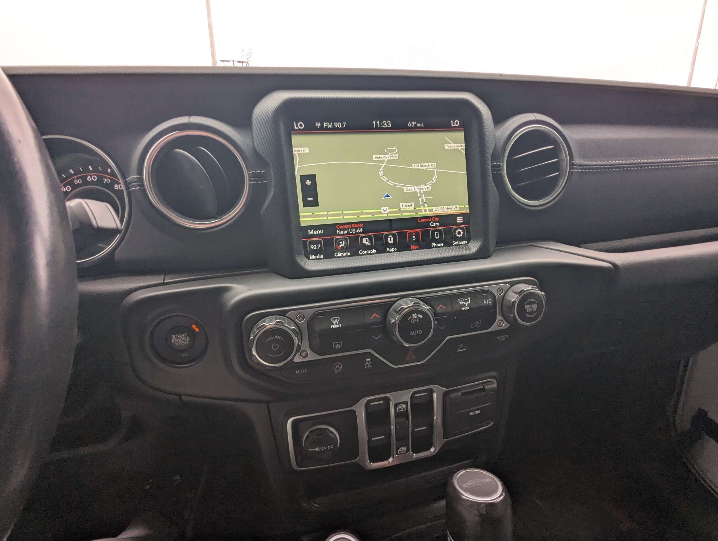 2022 Jeep Gladiator Overland photo 3