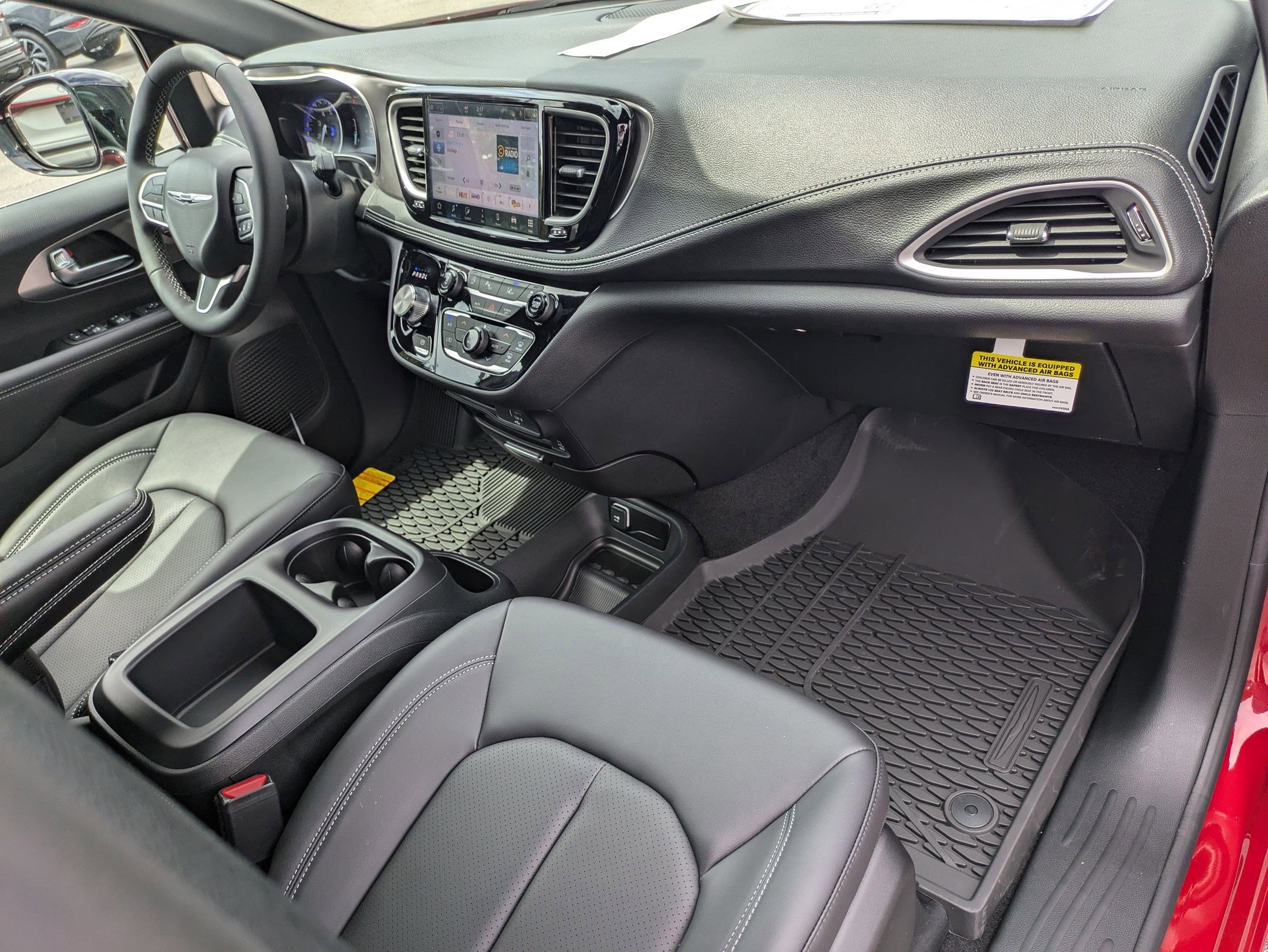 2026 Chrysler Pacifica Select - Photo 29