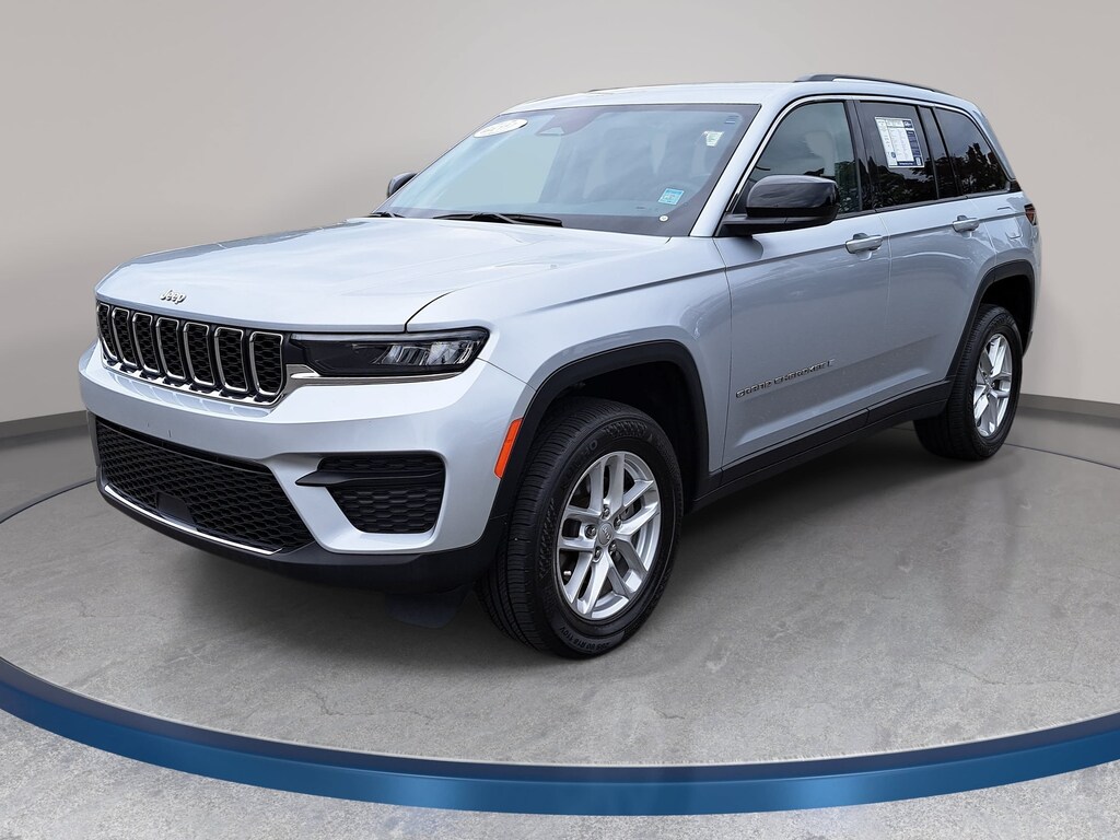 Used 2023 Jeep Grand Cherokee Laredo X Laredo X 4x4