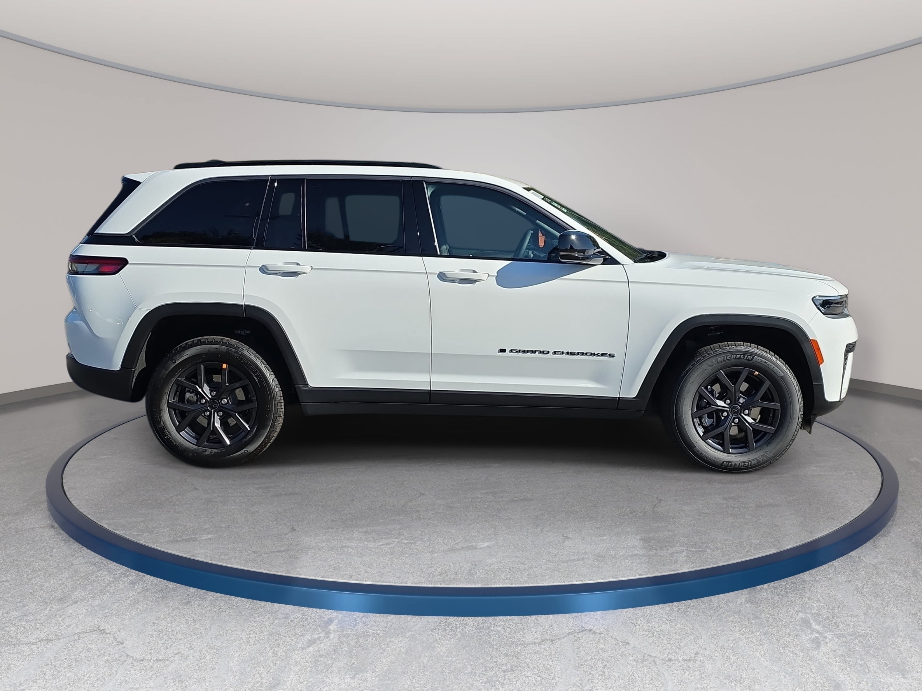 New 2027 Jeep Grand Cherokee 2 Row LAREDO 4X4 Sport Utility