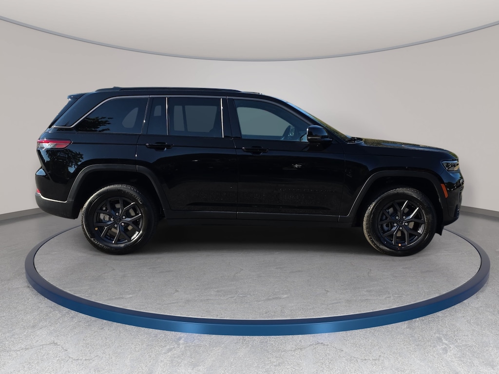 New 2027 Jeep Grand Cherokee Laredo Altitude Sport Utility
