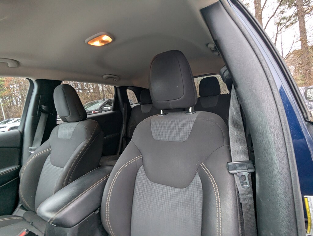 Used 2016 Jeep Cherokee Latitude FWD Latitude