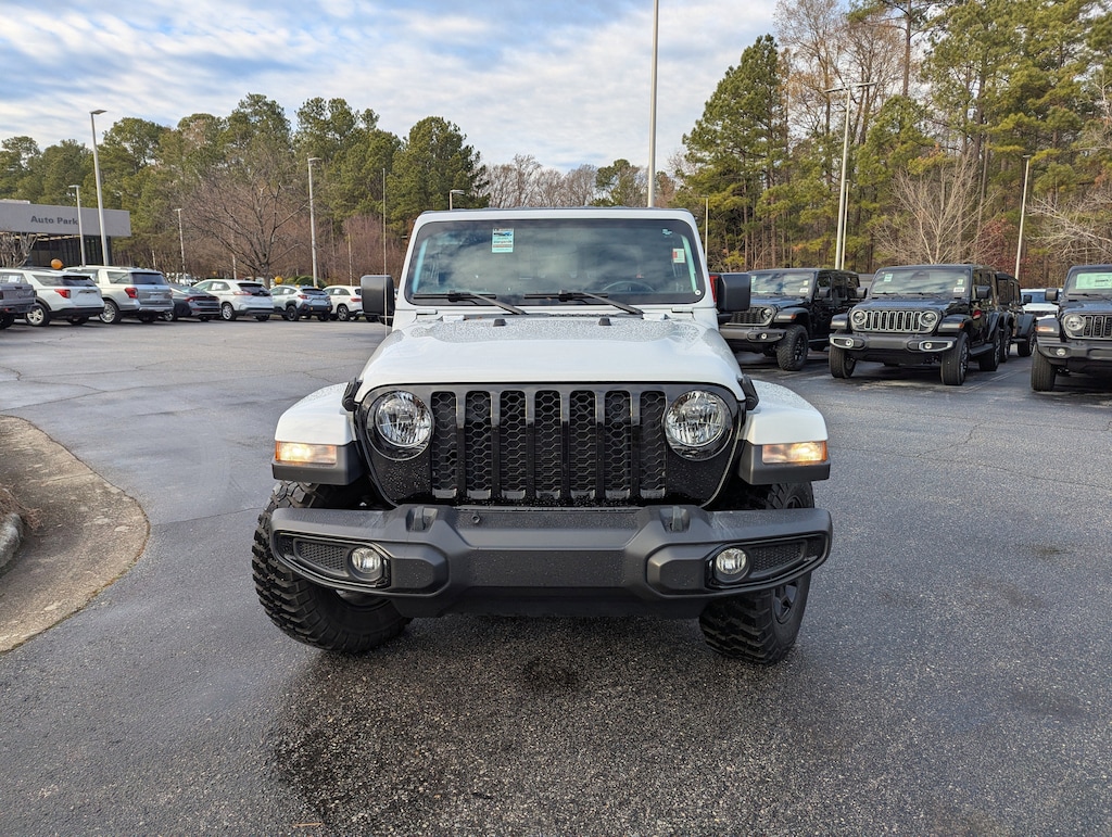 Used 2021 Jeep Gladiator Willys Willys 4x4