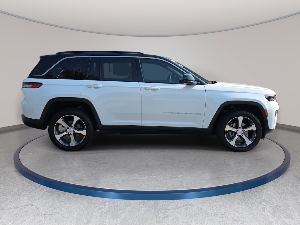 New 2026 Jeep Grand Cherokee LIMITED 4X4 Sport Utility