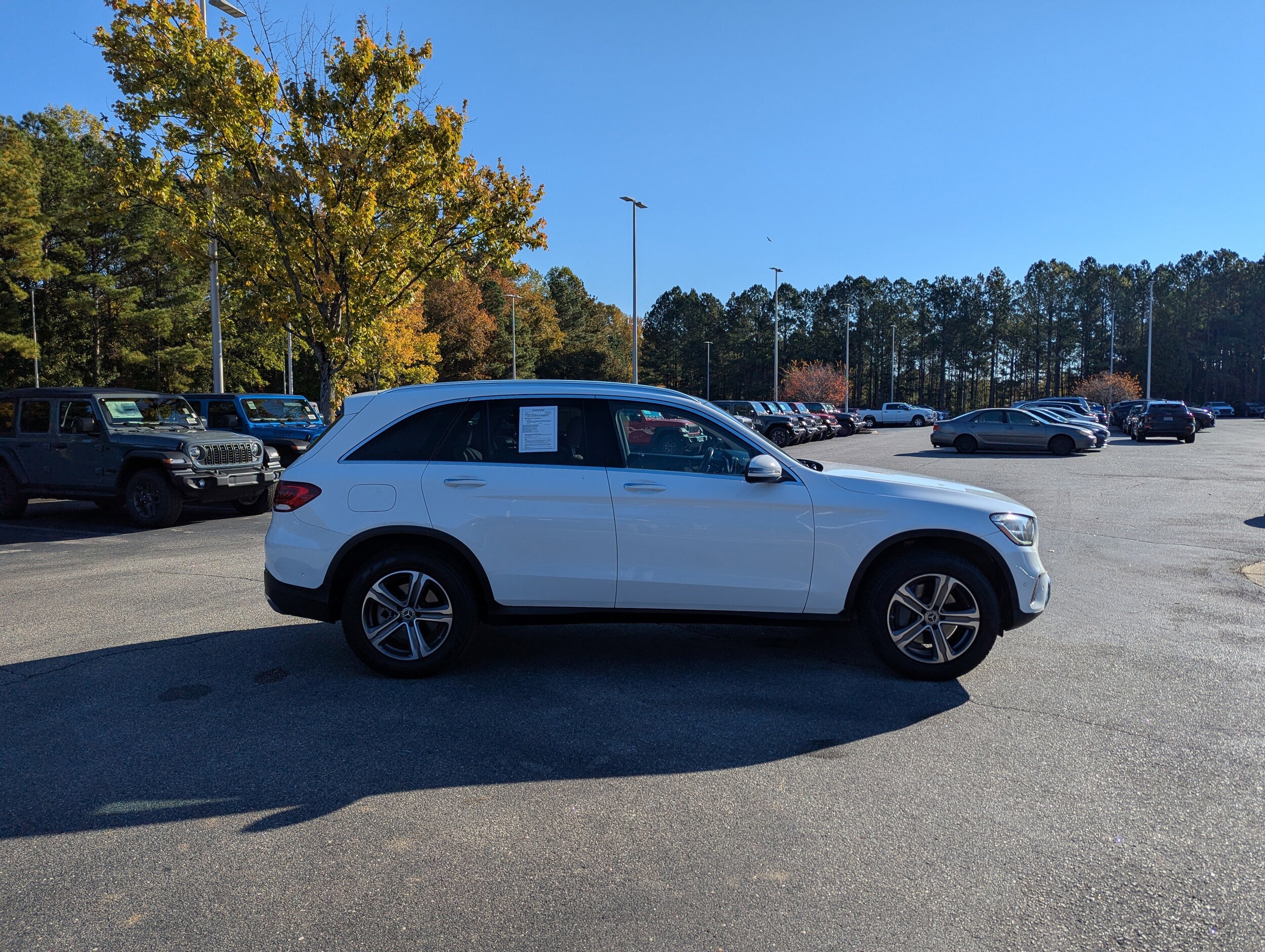 2021 Mercedes Benz GLC 300 photo 3