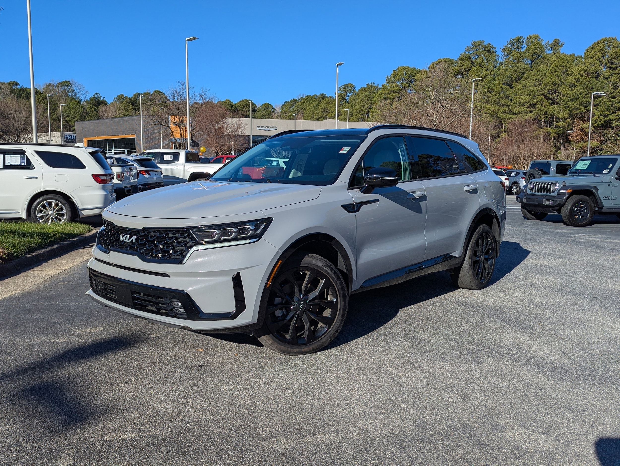 2023 Kia Sorento SX's photo