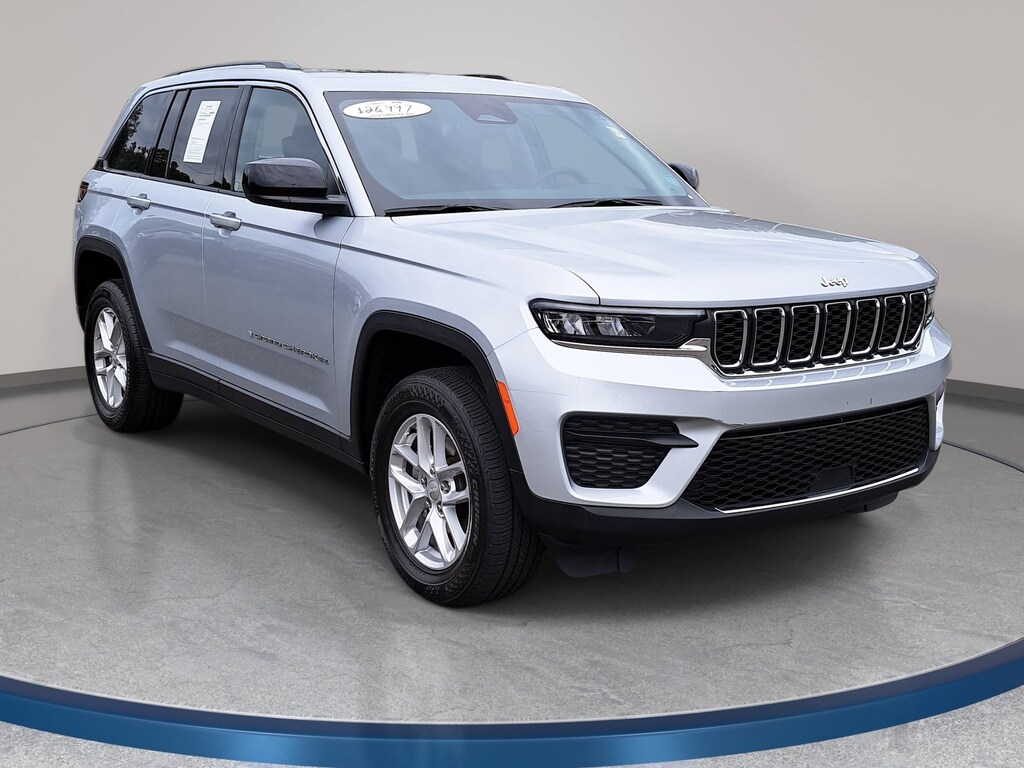 Used 2023 Jeep Grand Cherokee Laredo X Laredo X 4x4