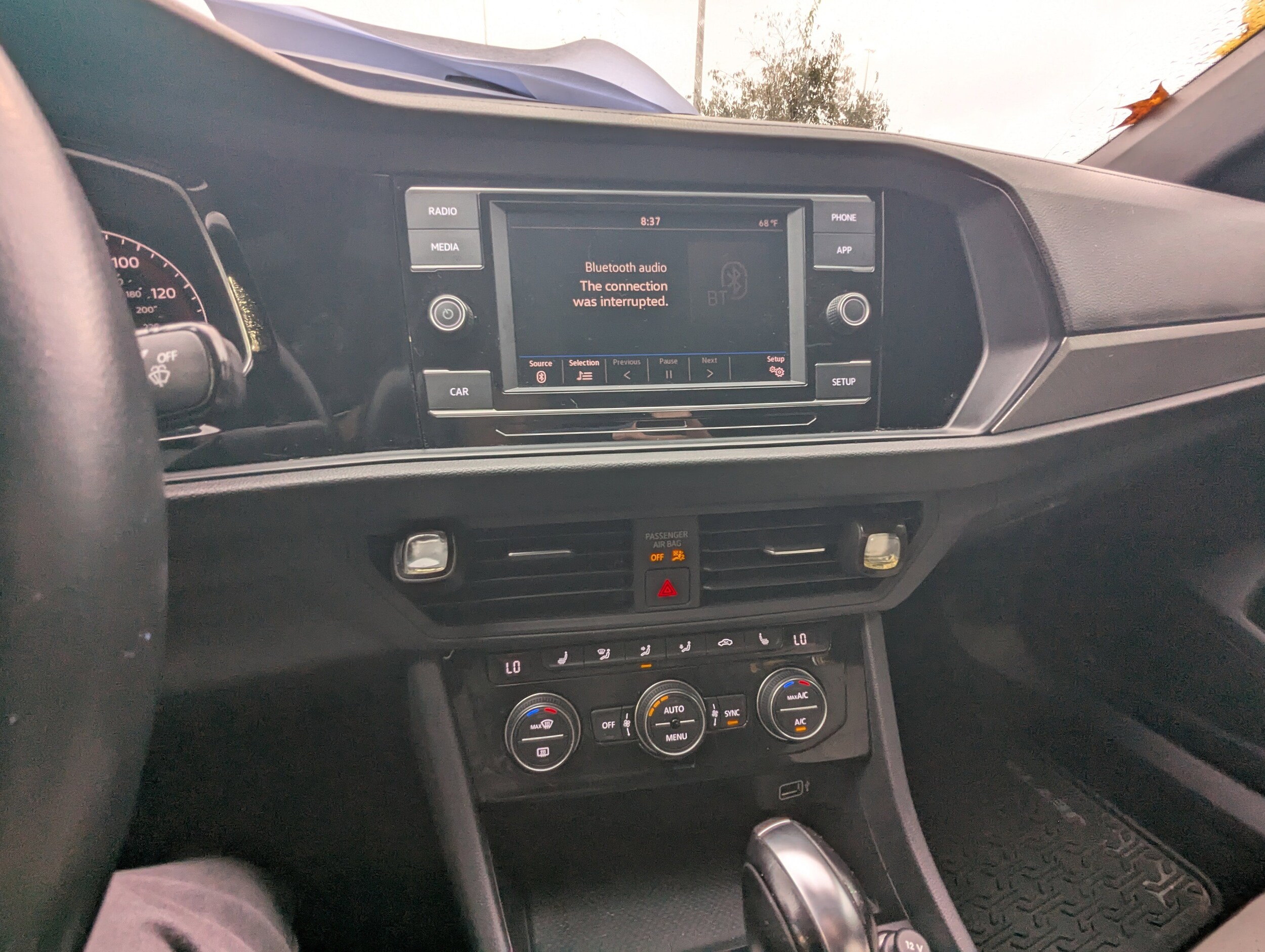 2019 Volkswagen Jetta R-Line photo 3