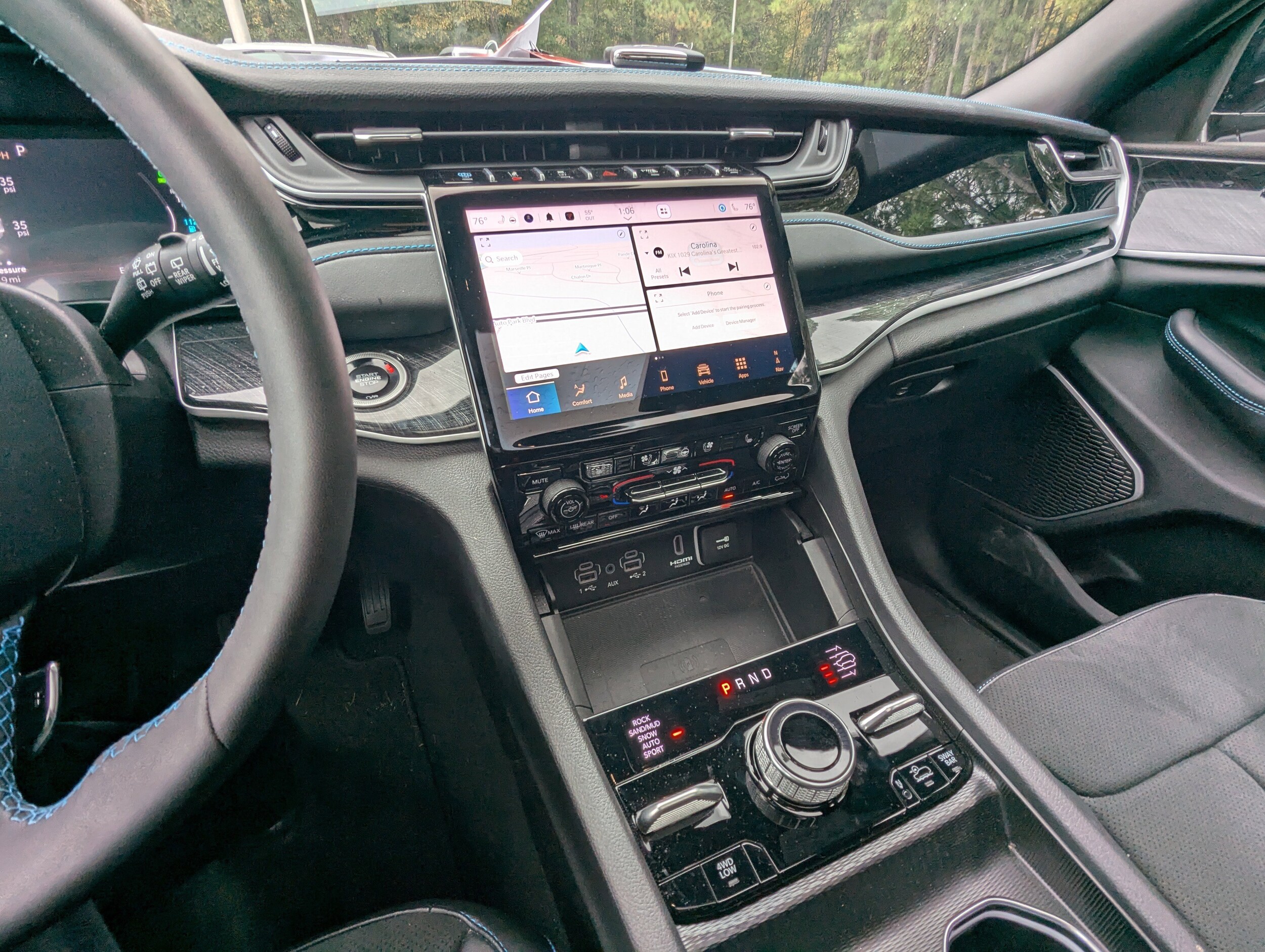 2024 Jeep Cherokee Trailhawk 4xe photo 3