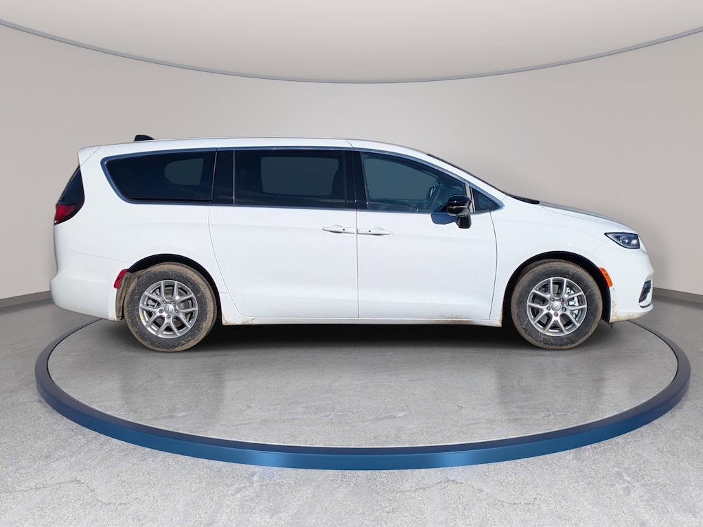 New 2026 Chrysler Pacifica SELECT Passenger Van
