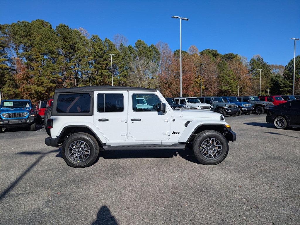 New 2026 Jeep Wrangler 4-DOOR SAHARA Sport Utility