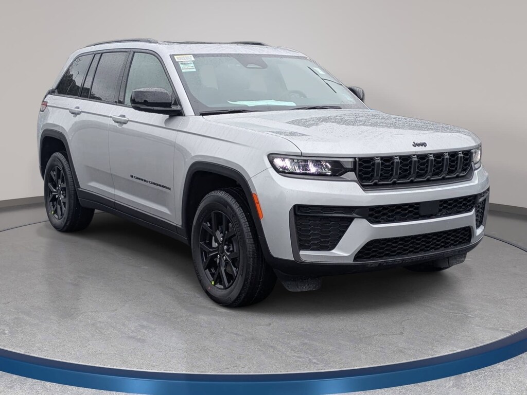 New 2026 Jeep Grand Cherokee LAREDO ALTITUDE 4X4 Sport Utility