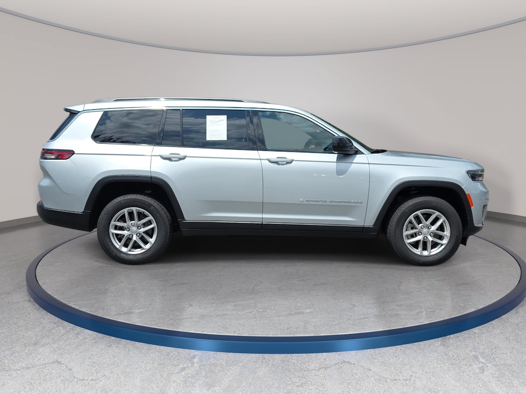Used 2025 Jeep Grand Cherokee L Laredo X Laredo X 4x4