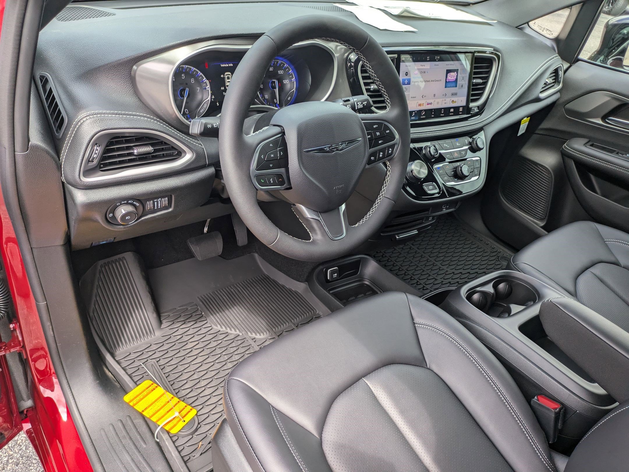 2026 Chrysler Pacifica Select - Photo 9