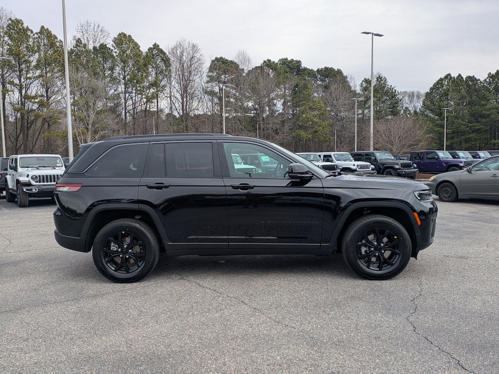 New 2026 Jeep Grand Cherokee ALTITUDE 4X4 Sport Utility