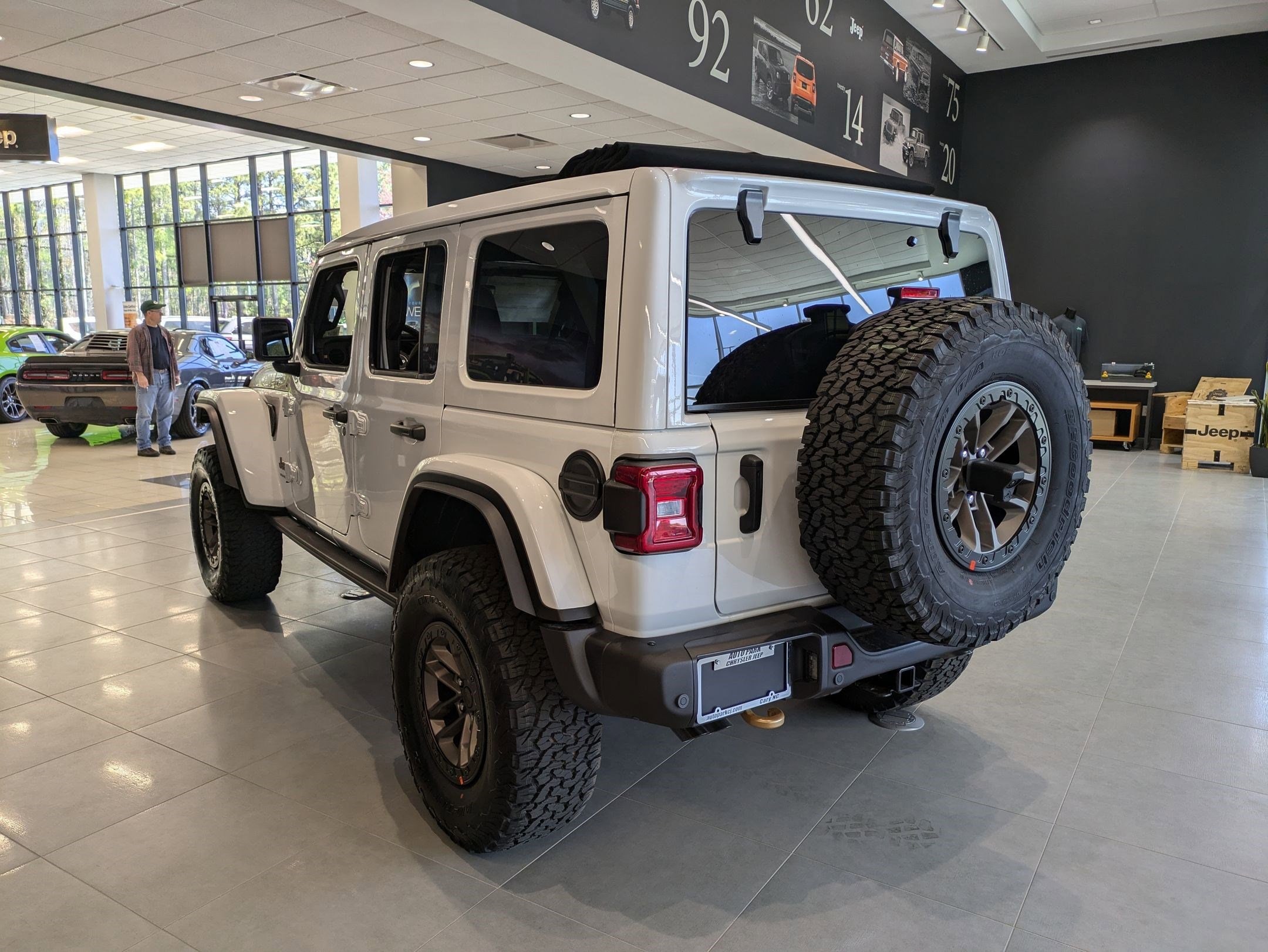 2025 Jeep Wrangler 4-Door Rubicon 392 Final Edition - Photo 7