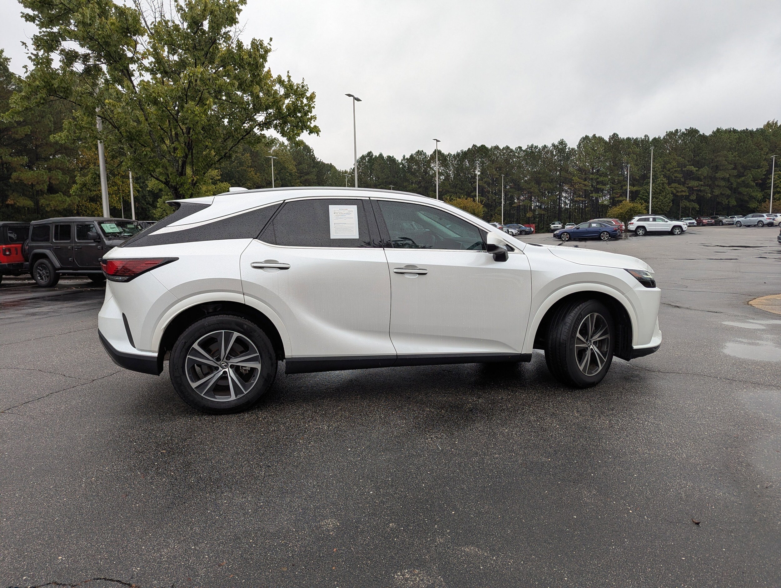 2024 Lexus RX 350 photo 3