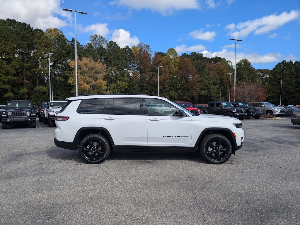 New 2025 Jeep Grand Cherokee L LIMITED 4X4 Sport Utility