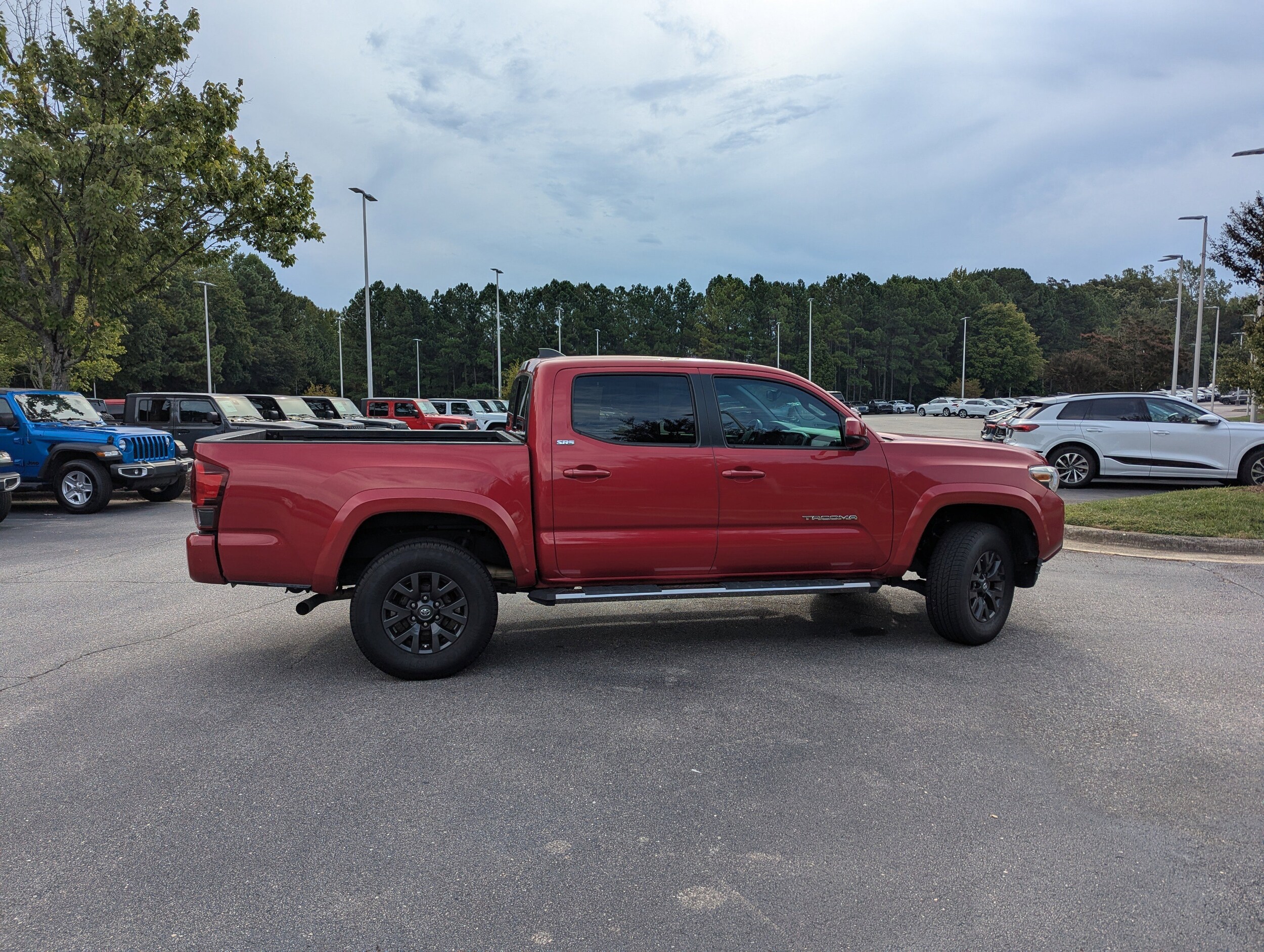 2020 Toyota Tacoma SR5 Double Cab V6 photo 2