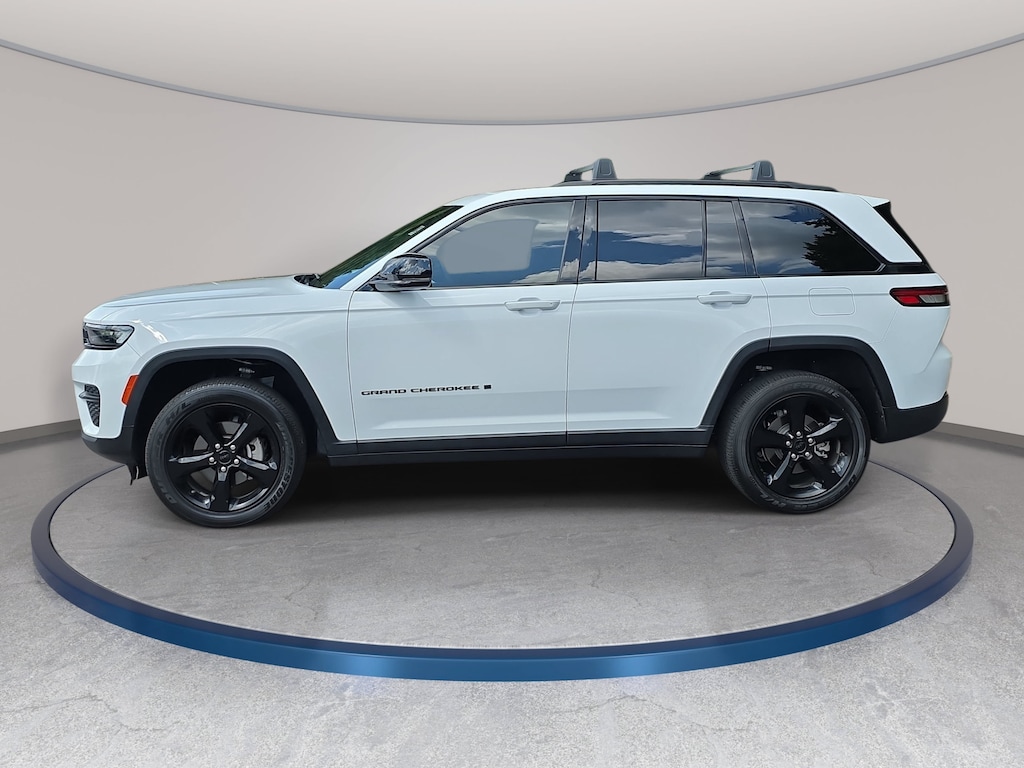 Used 2023 Jeep Grand Cherokee Altitude Altitude 4x4