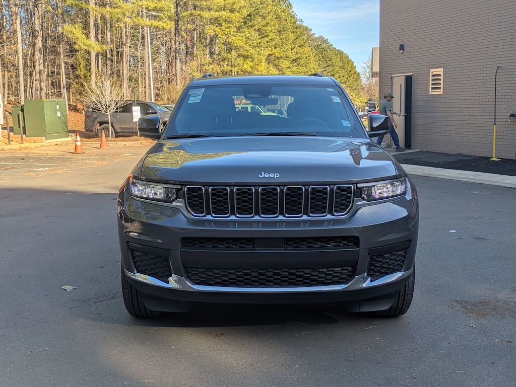 New 2025 Jeep Grand Cherokee L LAREDO X 4X4 Sport Utility