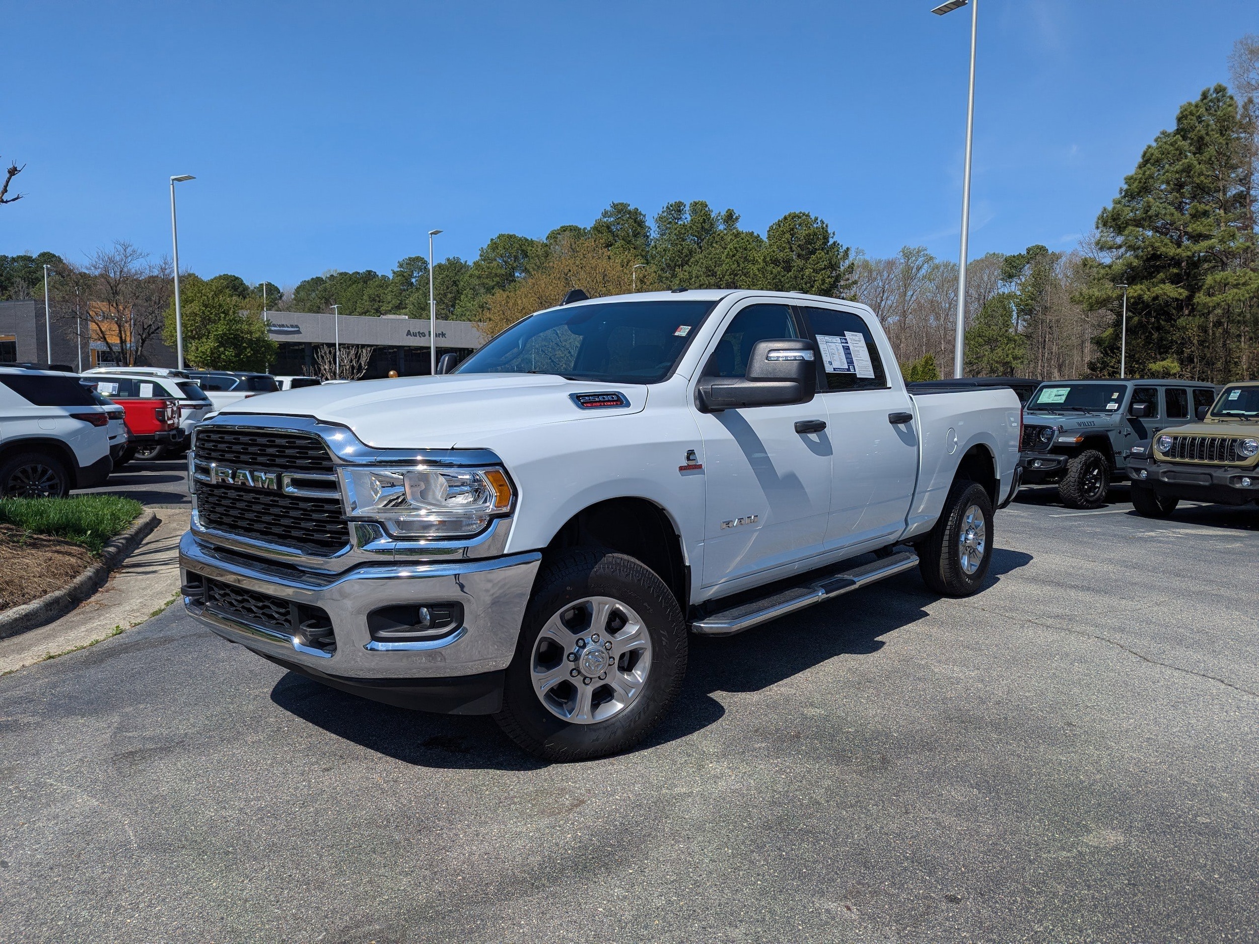 2024 RAM 2500 Big Horn Crew Cab 4WD