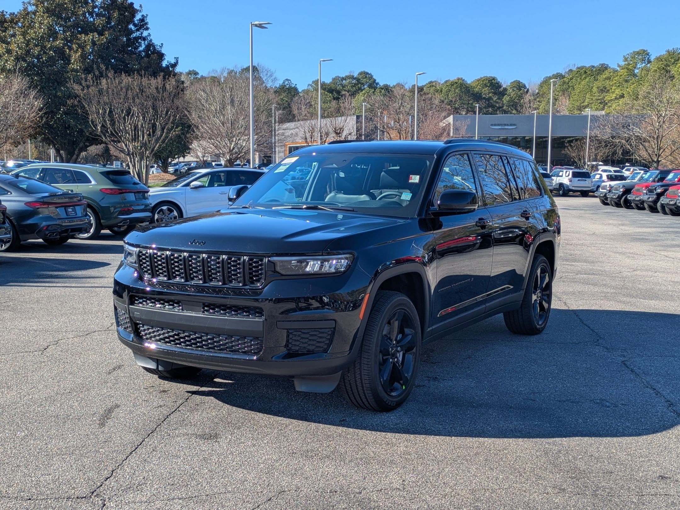 2025 Jeep Grand Cherokee L Altitude's photo