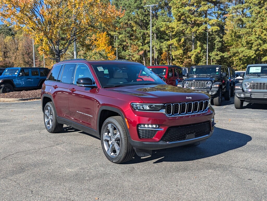 New 2025 Jeep Grand Cherokee LIMITED 4X4 Sport Utility