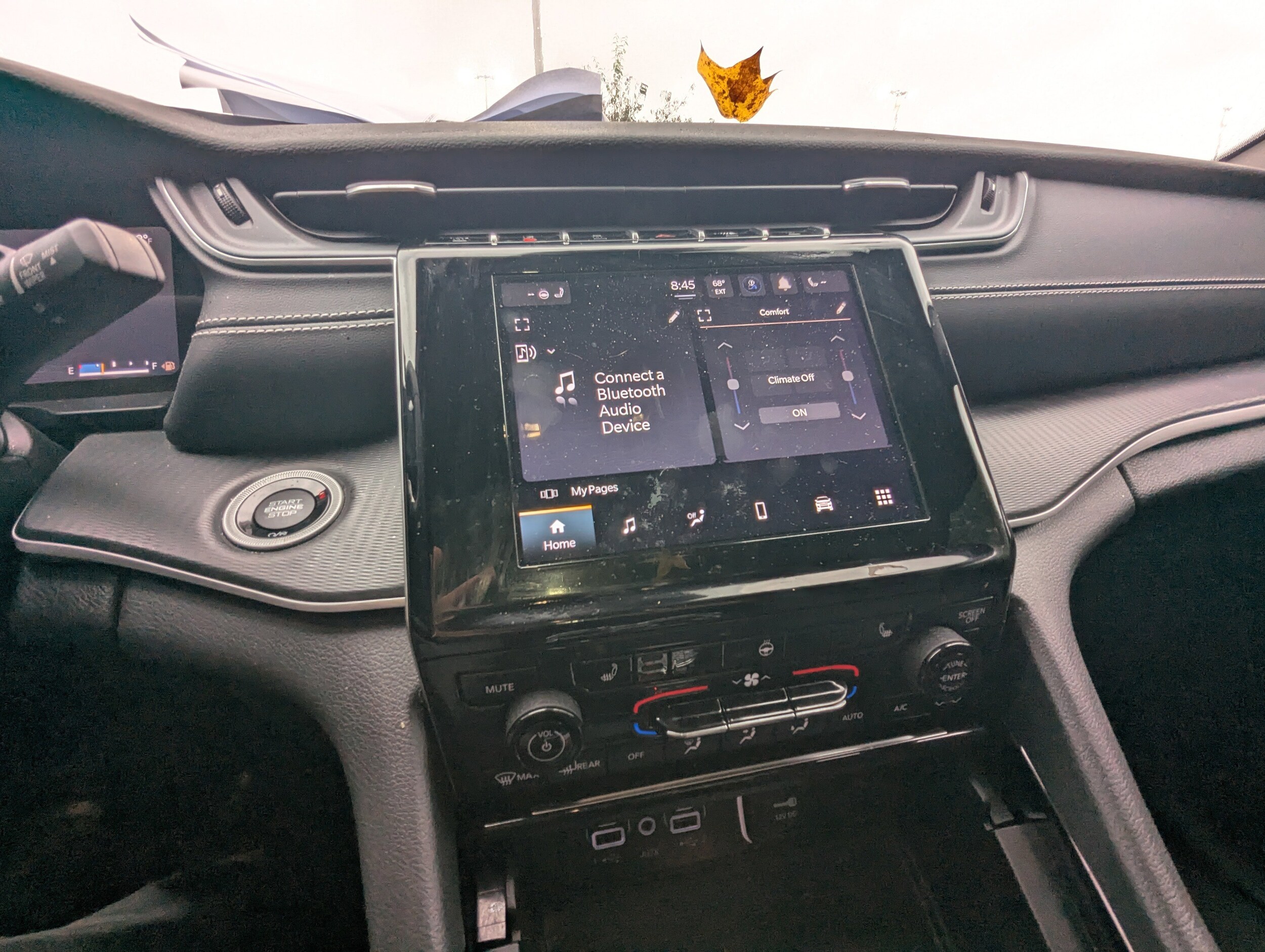 2023 Jeep Grand Cherokee Altitude photo 2
