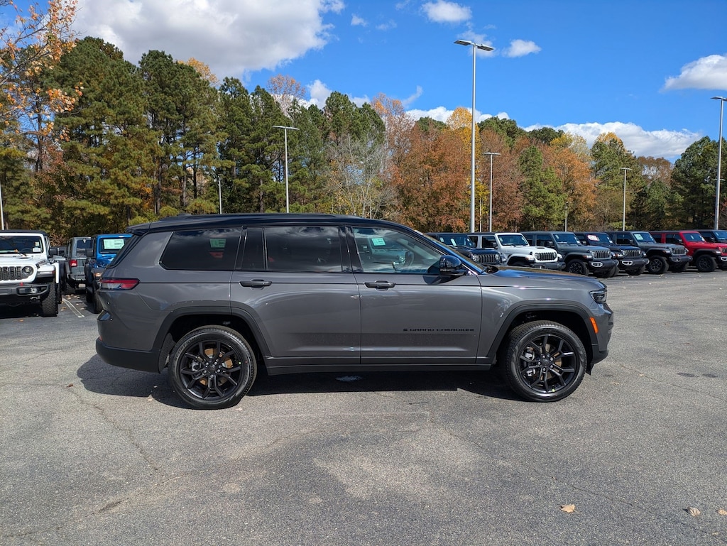New 2025 Jeep Grand Cherokee L LIMITED 4X4 Sport Utility